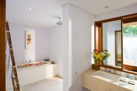 6 bedrooms Villa in Tanjung, North Lombok, Indonesia No. 721 28