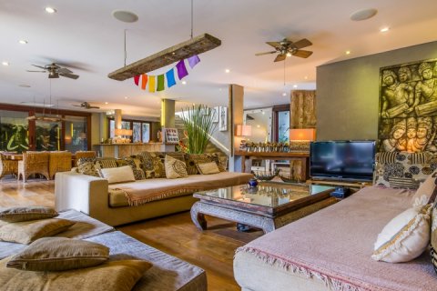 Вилла с 7 спальнями в Seminyak, Бадунг, Индонезия № 723 16