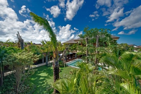 6 bedrooms Villa in Seminyak, Badung, Indonesia No. 724 26