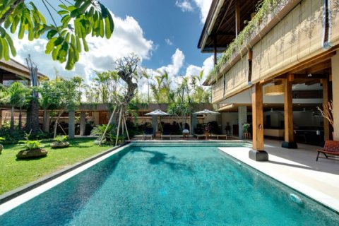 6 bedrooms Villa in Seminyak, Badung, Indonesia No. 724 22