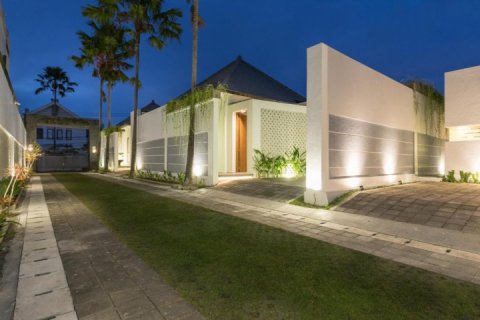2 bedrooms Villa in Seminyak, Badung, Indonesia No. 1426 25