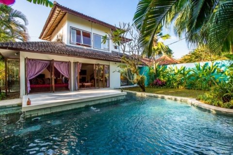 Вилла с 3 спальнями в Seminyak, Бадунг, Индонезия № 1425