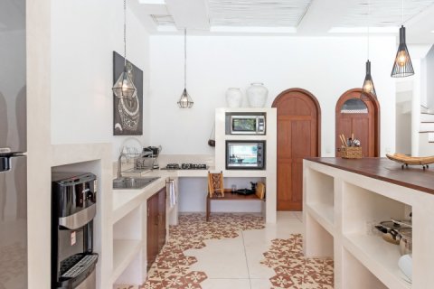 Вилла с 3 спальнями в Seminyak, Бадунг, Индонезия № 1427 7