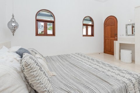 Вилла с 3 спальнями в Seminyak, Бадунг, Индонезия № 1427 15