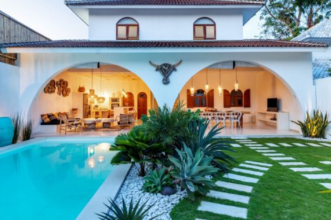 Вилла с 3 спальнями в Seminyak, Бадунг, Индонезия № 1427 29