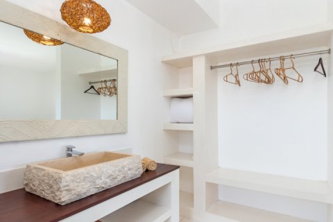 Вилла с 3 спальнями в Seminyak, Бадунг, Индонезия № 1427 27