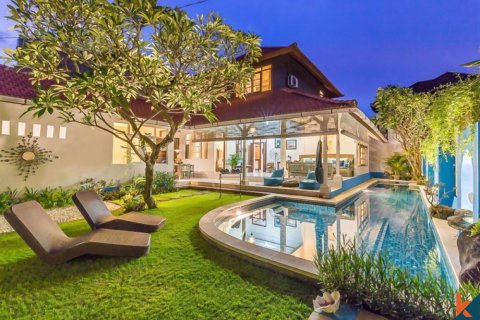 3 bedrooms Villa in Seminyak, Badung, Indonesia No. 11652