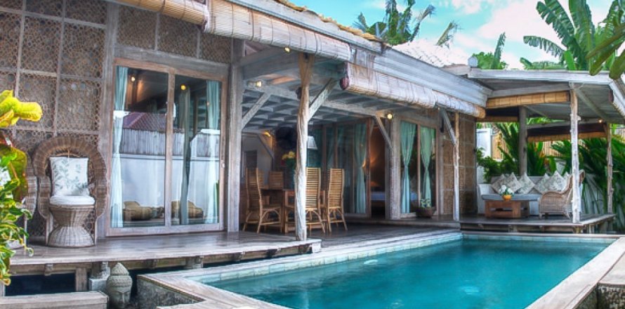 2 bedrooms Villa in Seminyak, Badung, Indonesia No. 11649