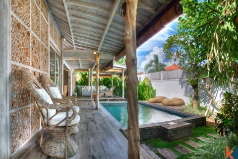 2 bedrooms Villa in Seminyak, Badung, Indonesia No. 11649 5