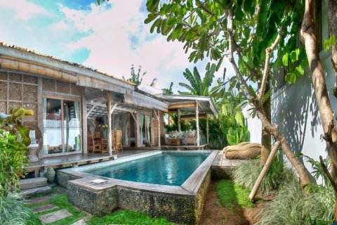 2 bedrooms Villa in Seminyak, Badung, Indonesia No. 11649 10
