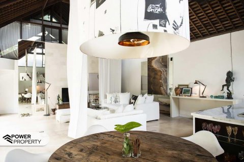 7 bedrooms Villa in Canggu, Badung, Indonesia No. 6908 11
