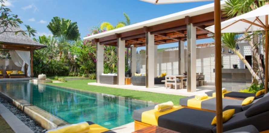 6 bedrooms Villa in Seminyak, Badung, Indonesia No. 625