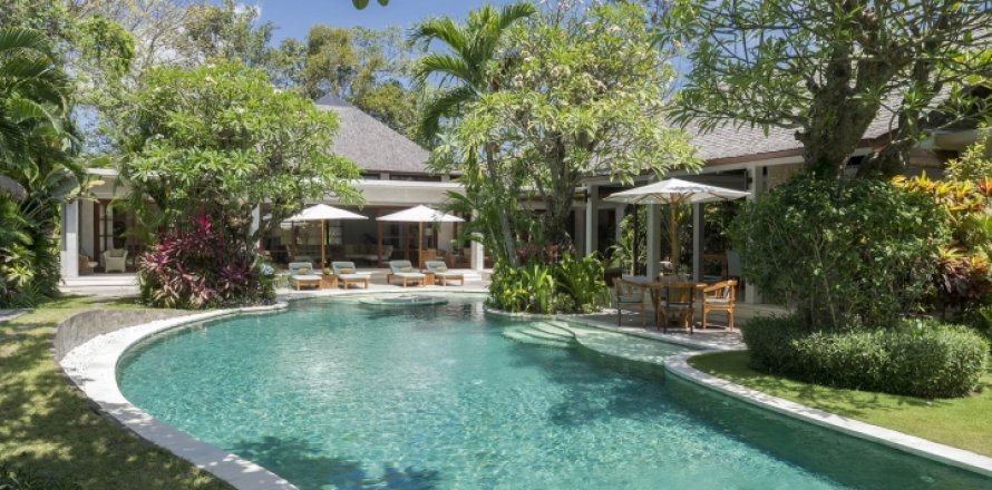 8 bedrooms Villa in Seminyak, Badung, Indonesia No. 623