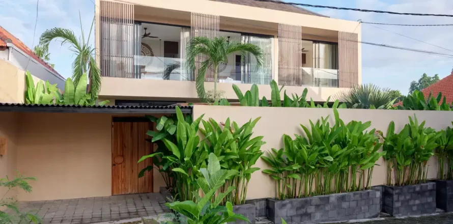 4 bedrooms Villa in Badung, Indonesia No. 10712