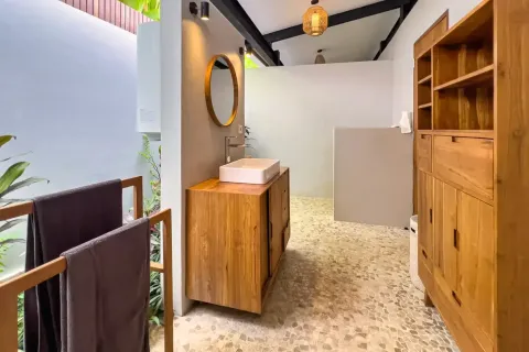 4 bedrooms Villa in Kediri, Indonesia No. 10717 18