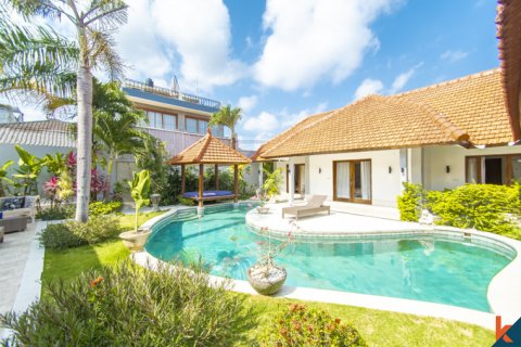 3 bedrooms Villa in Kerobokan, Badung, Indonesia No. 11028 6