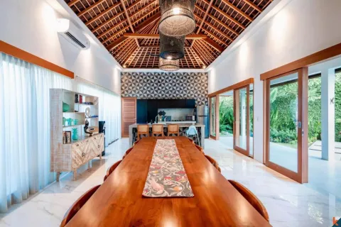 4 bedrooms Villa in Canggu, Badung, Indonesia No. 11032 14