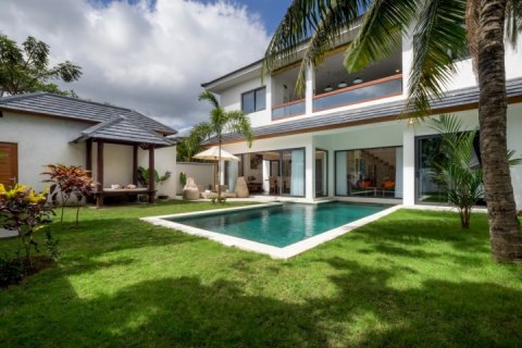 Вилла с 3 спальнями в Seminyak, Бадунг, Индонезия № 1368