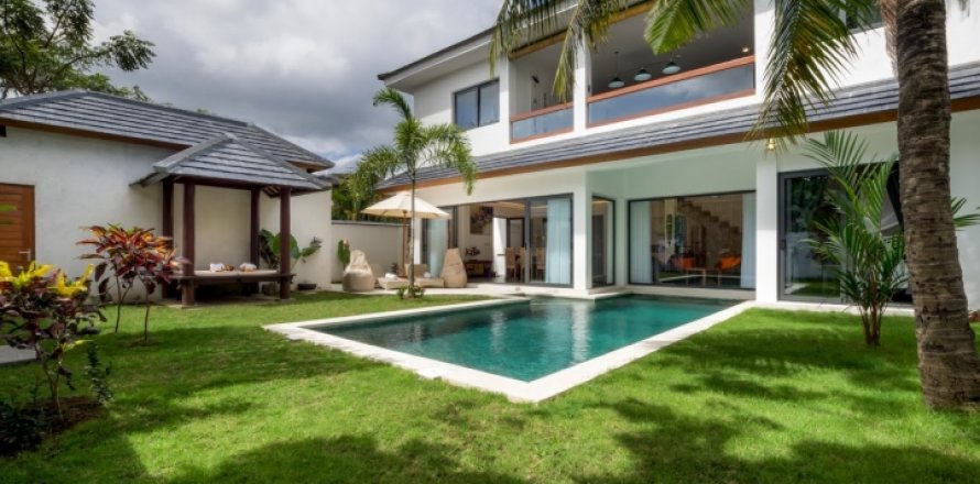 3 bedrooms Villa in Seminyak, Badung, Indonesia No. 1368