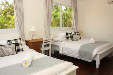 6 bedrooms Villa in Seminyak, Badung, Indonesia No. 927 23