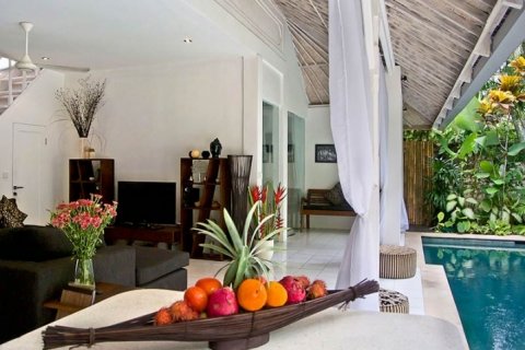 6 bedrooms Villa in Seminyak, Badung, Indonesia No. 927 2