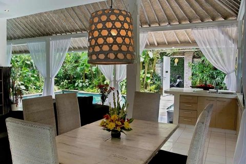 6 bedrooms Villa in Seminyak, Badung, Indonesia No. 927 5
