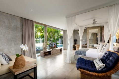 5 bedrooms Villa in Canggu, Badung, Indonesia No. 928 6