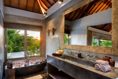 5 bedrooms Villa in Canggu, Badung, Indonesia No. 928 9