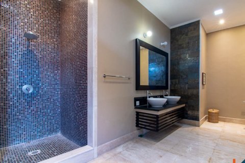 3 bedrooms Villa in Seminyak, Badung, Indonesia No. 11169 13