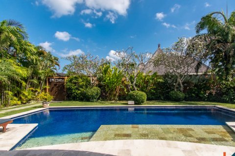 3 bedrooms Villa in Seminyak, Badung, Indonesia No. 11169 2