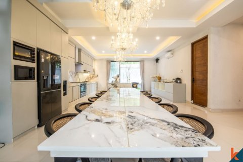 6 bedrooms Villa in Jimbaran, Badung, Indonesia No. 11170 12