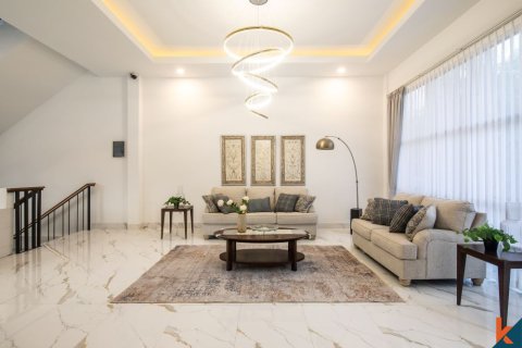 6 bedrooms Villa in Jimbaran, Badung, Indonesia No. 11170 2