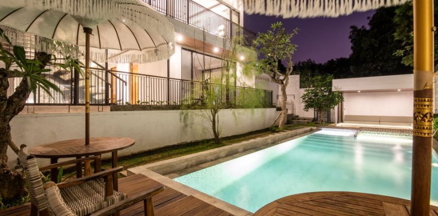 6 bedrooms Villa in Jimbaran, Badung, Indonesia No. 11170