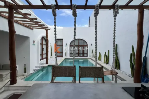 2 bedrooms Villa in Badung, Indonesia No. 11824