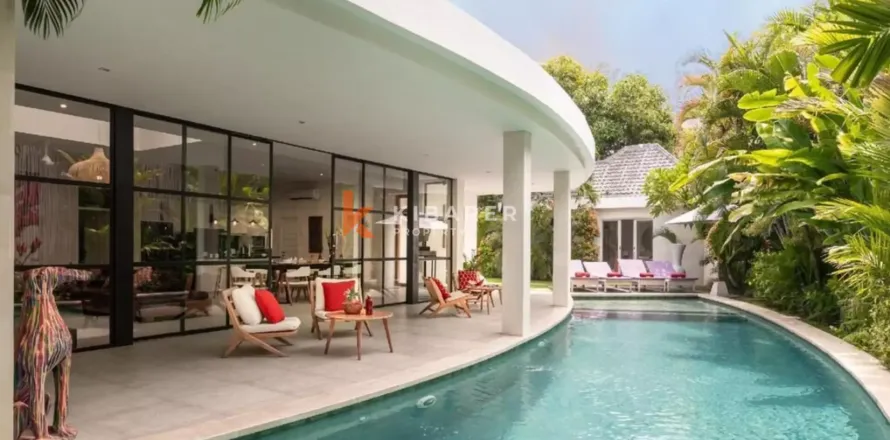 4 bedrooms Villa in Kerobokan, Badung, Indonesia No. 12117