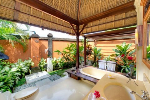 6 bedrooms Villa in Canggu, Badung, Indonesia No. 711 15