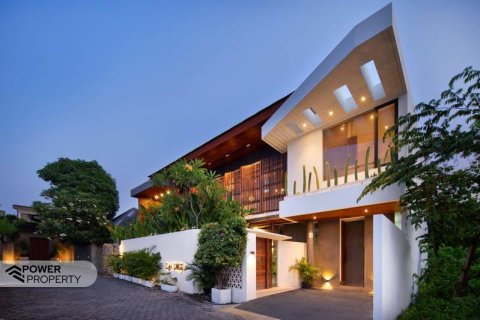 4 bedrooms Villa in Canggu, Badung, Indonesia No. 9189