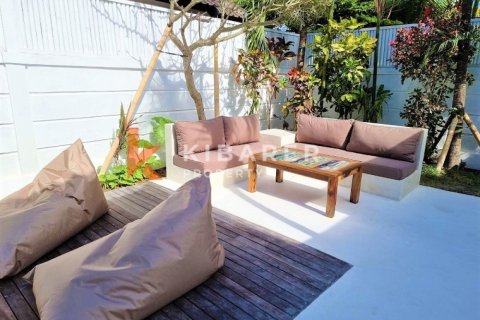 2 bedrooms Villa in Canggu, Badung, Indonesia No. 12646 2
