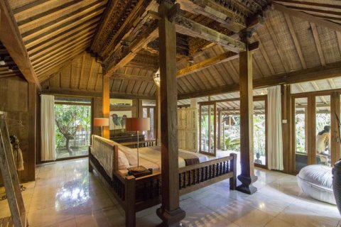 Вилла с 6 спальнями в Легиан, Kuta, Бадунг, Индонезия № 7764 20