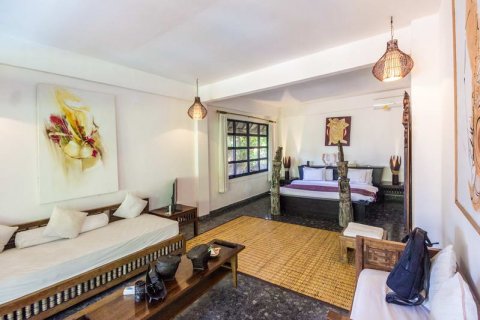 Вилла с 6 спальнями в Легиан, Kuta, Бадунг, Индонезия № 7764 11