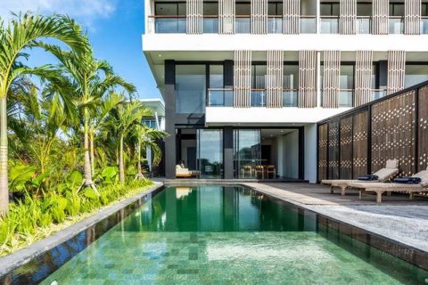 6 bedrooms Villa in South Kuta, Badung, Indonesia No. 7768