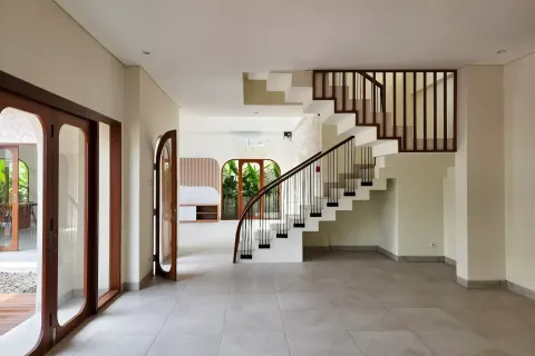 4 bedrooms Villa in Canggu, Badung, Indonesia No. 10160 9