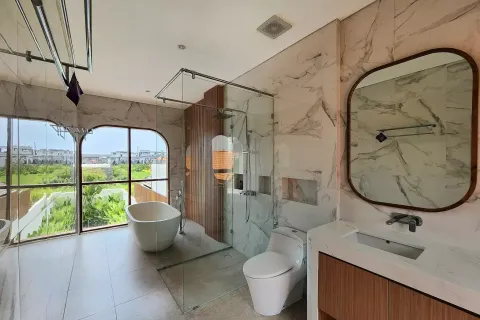 4 bedrooms Villa in Canggu, Badung, Indonesia No. 10160 20