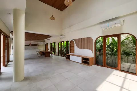 4 bedrooms Villa in Canggu, Badung, Indonesia No. 10160 6