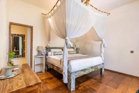 5 bedrooms Villa in Canggu, Badung, Indonesia No. 10159 19