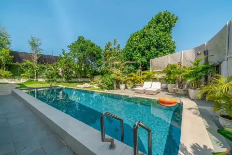 5 bedrooms Villa in Canggu, Badung, Indonesia No. 10159 5