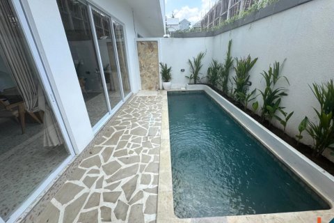 2 bedrooms Villa in Canggu, Badung, Indonesia No. 11079