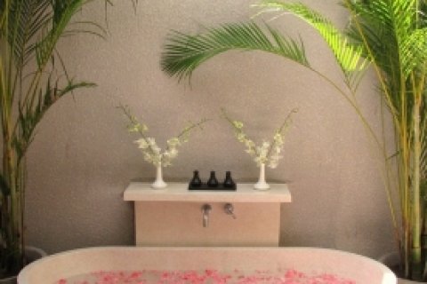 5 bedrooms Villa in Seminyak, Badung, Indonesia No. 772 8