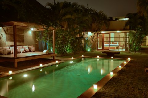 5 bedrooms Villa in Seminyak, Badung, Indonesia No. 772 22