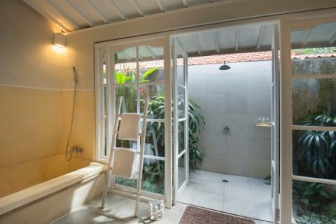 2 bedrooms Villa in Seminyak, Badung, Indonesia No. 1562 11
